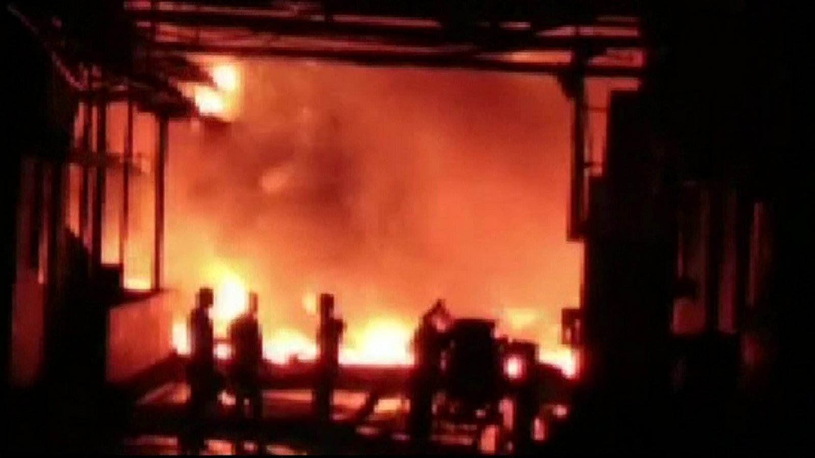 ரசாயன தொழிற்சாலையில் நள்ளிரவில் ரியாக்டர் வெடித்து விபத்து.. 6 தொழிலாளர்கள் பலி, 11 பேர் கவலைக்கிடம் - ஆந்திராவில் சோகம்