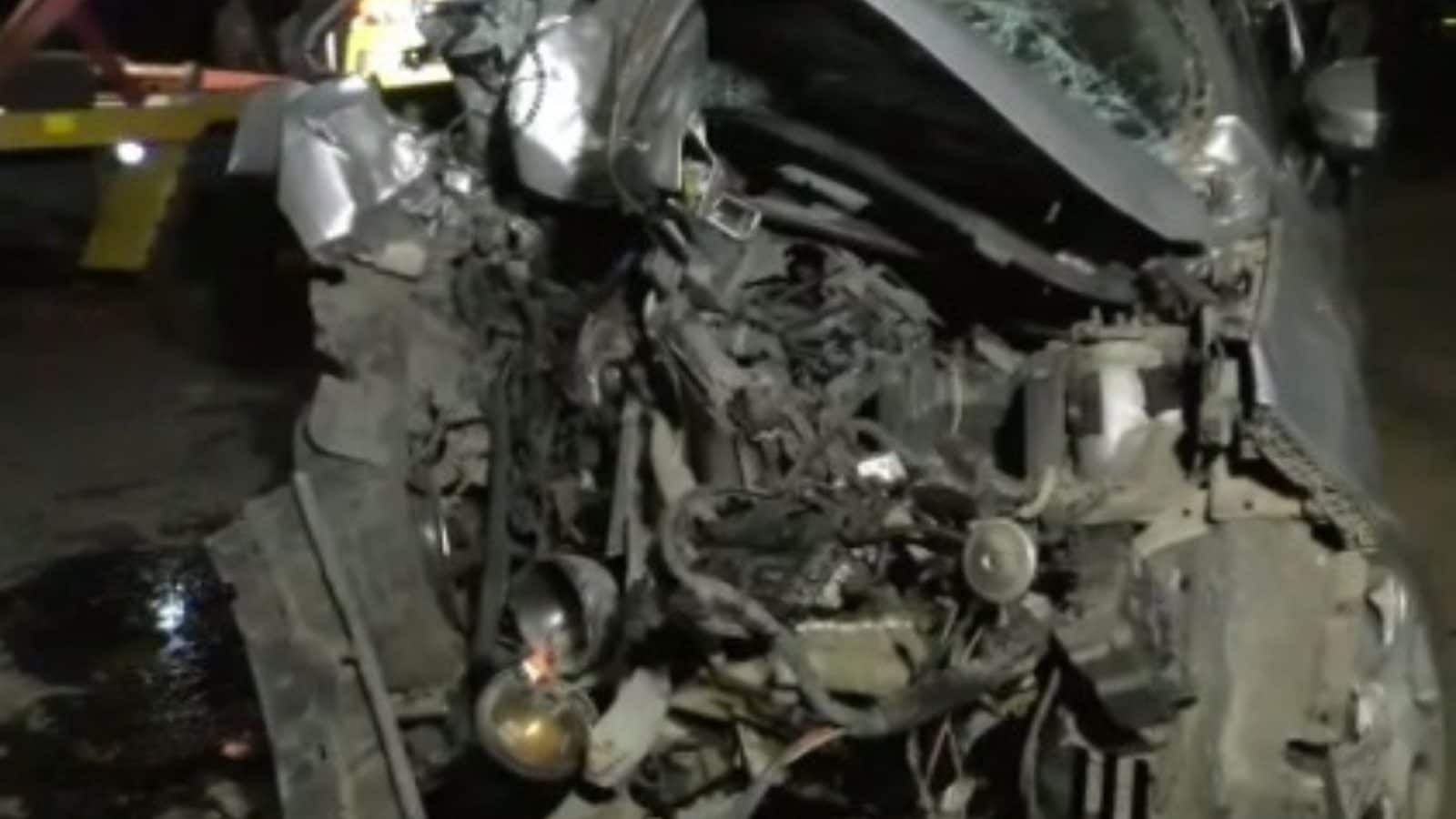 திருச்சியில் கார் ரேஸில் ஈடுபட்ட இளைஞர்கள் - புளியமரத்தில் மோதியதில் ஒருவர் உயிரிழப்பு