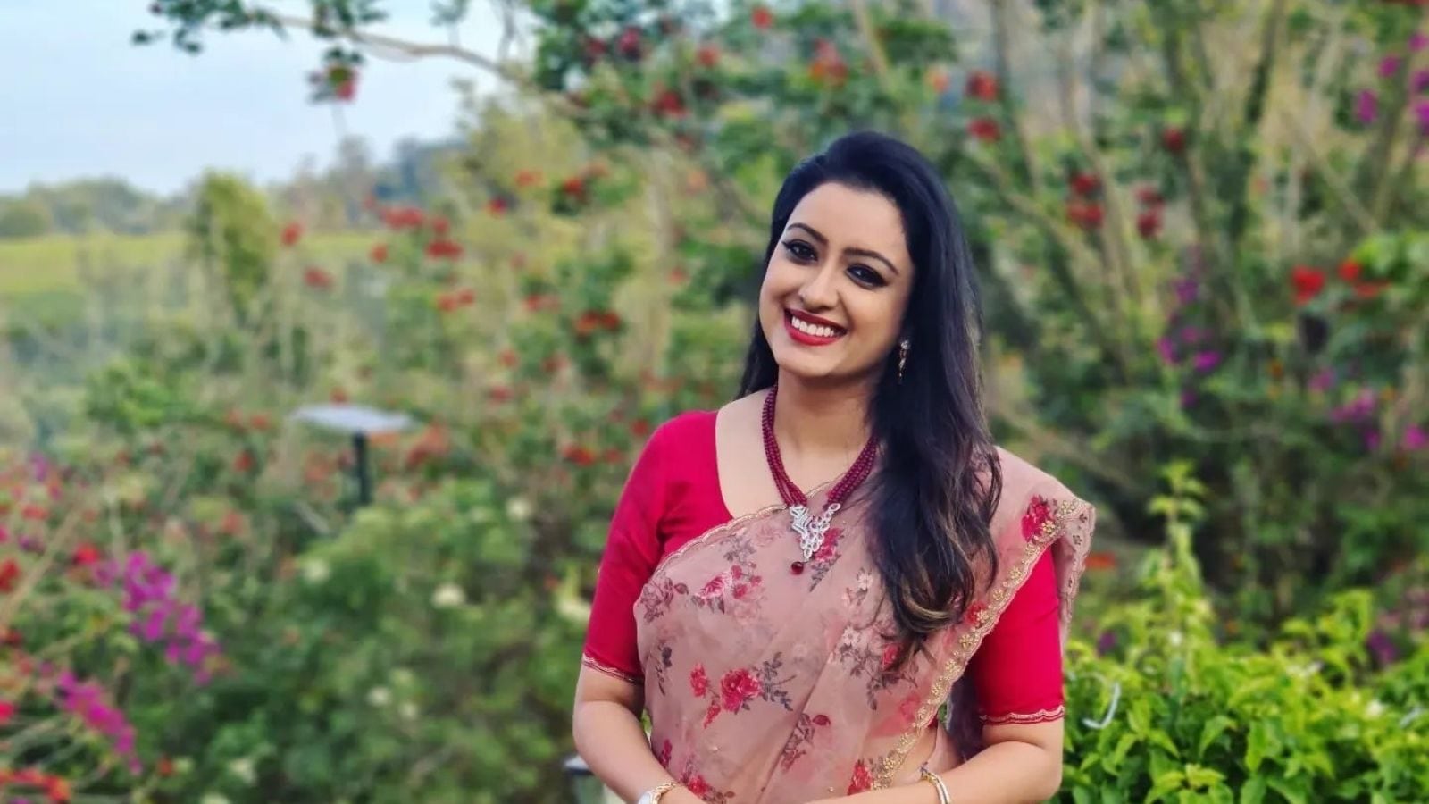 ஒளிவு மறைவு பிடிக்காது, வெளிப்படையாக இருக்க வேண்டும் - நிஷா கணேஷின் மனம் திறந்த பேட்டி!