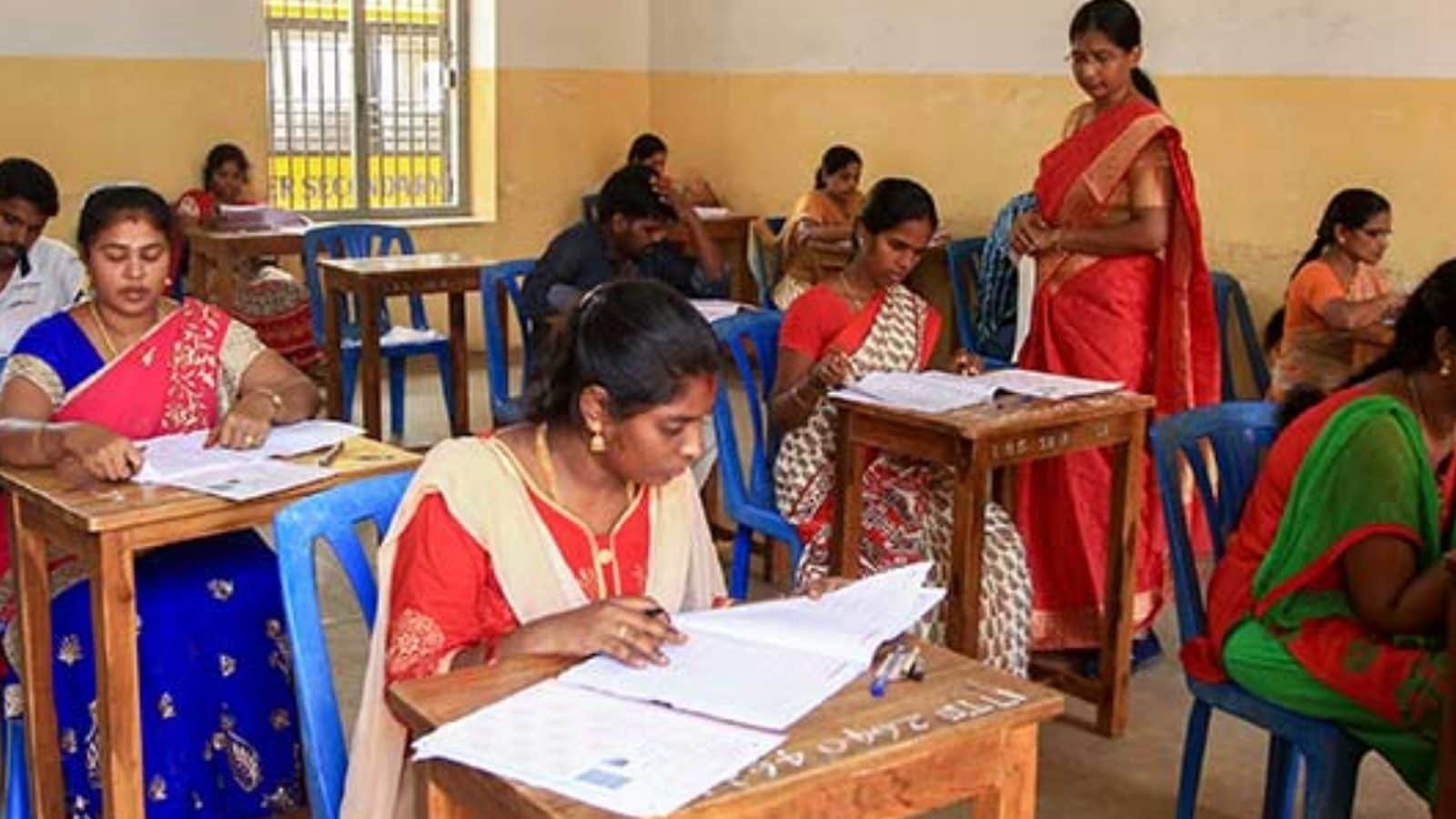 மகளிர் உரிமைத்துறையில் வேலை- பெண்கள் மட்டும் விண்ணப்பிக்கலாம் – News18 Tamil