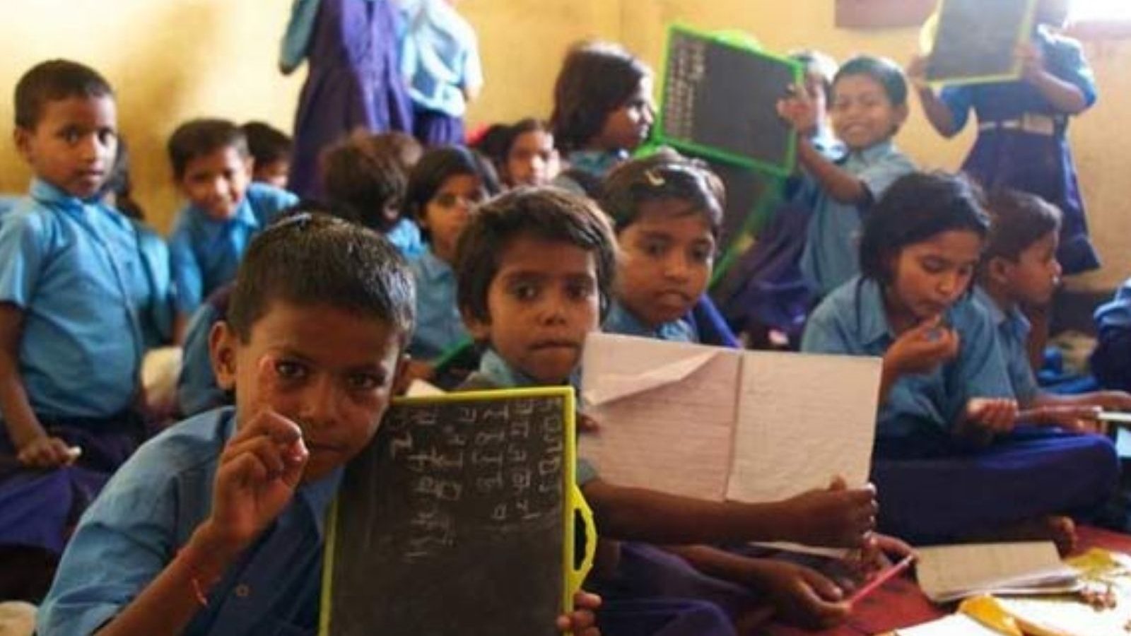 1 முதல் 9ம் வகுப்பு வரை கட்டாயம் ஆண்டு இறுதித் தேர்வுகள் நடைபெறும் - பள்ளிக்கல்வித்துறை விளக்கம்