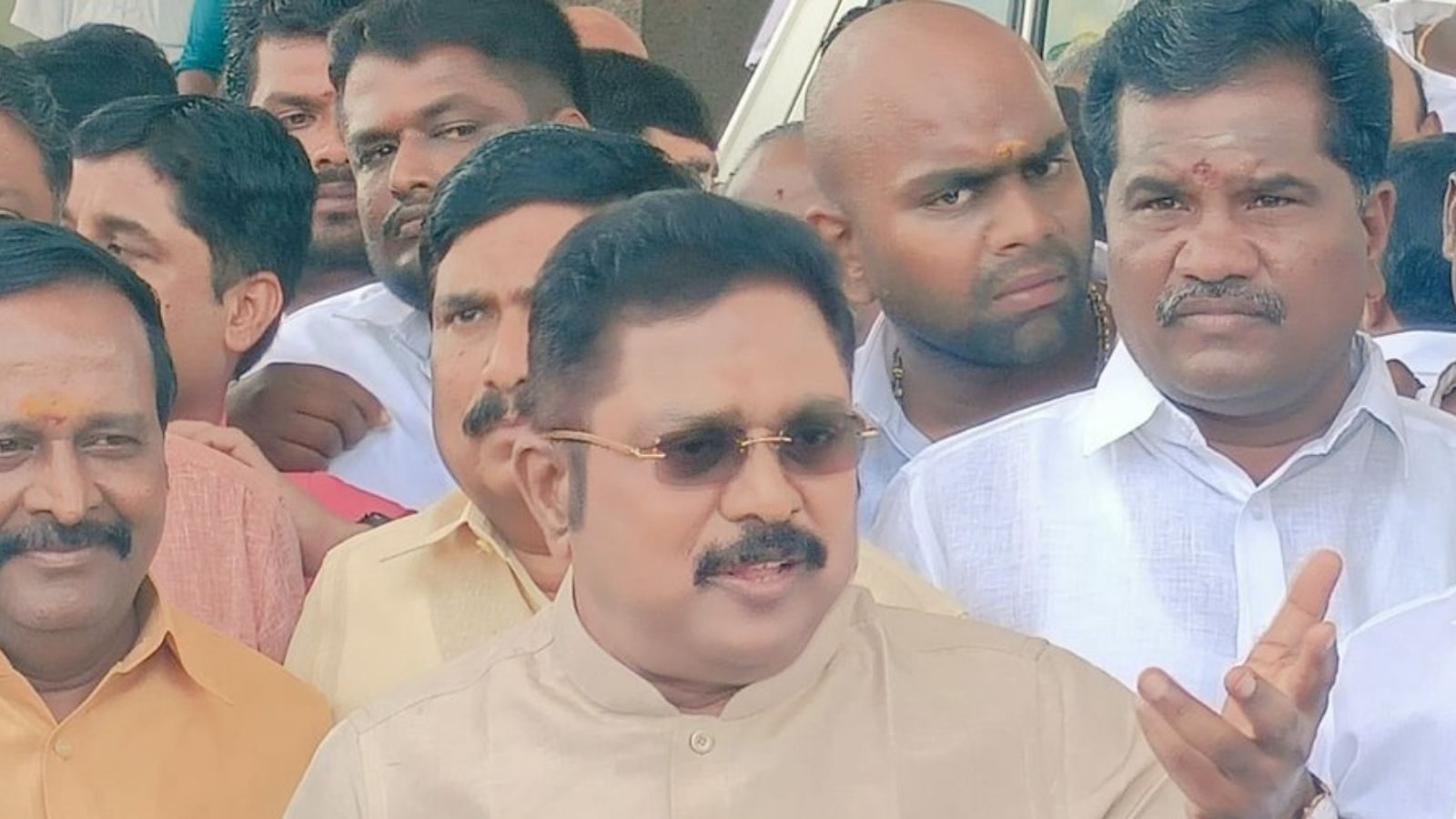 திமுக வந்தாலே மின்வெட்டுதான்.. தலைமை மாறினாலும் நிலைமை மாறவில்லை - டிடிவி தினகரன் விமர்சனம்