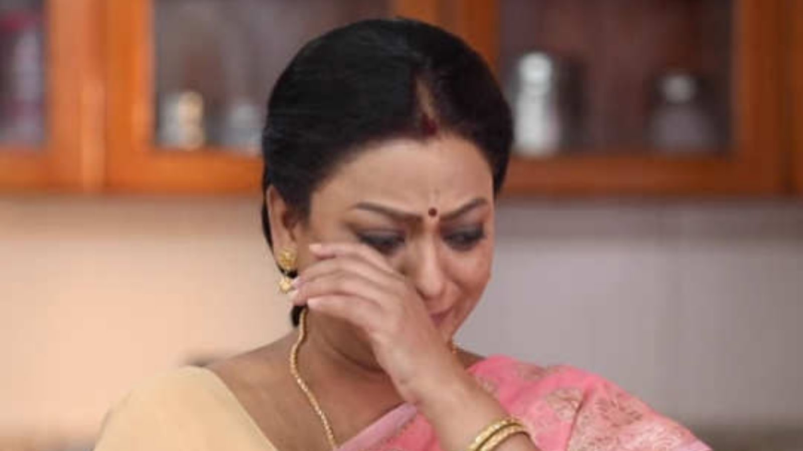 பாக்கியா குடும்பத்துக்கு வந்த சோதனை... கல்யாணத்துக்கு ரெடியான கோபி!