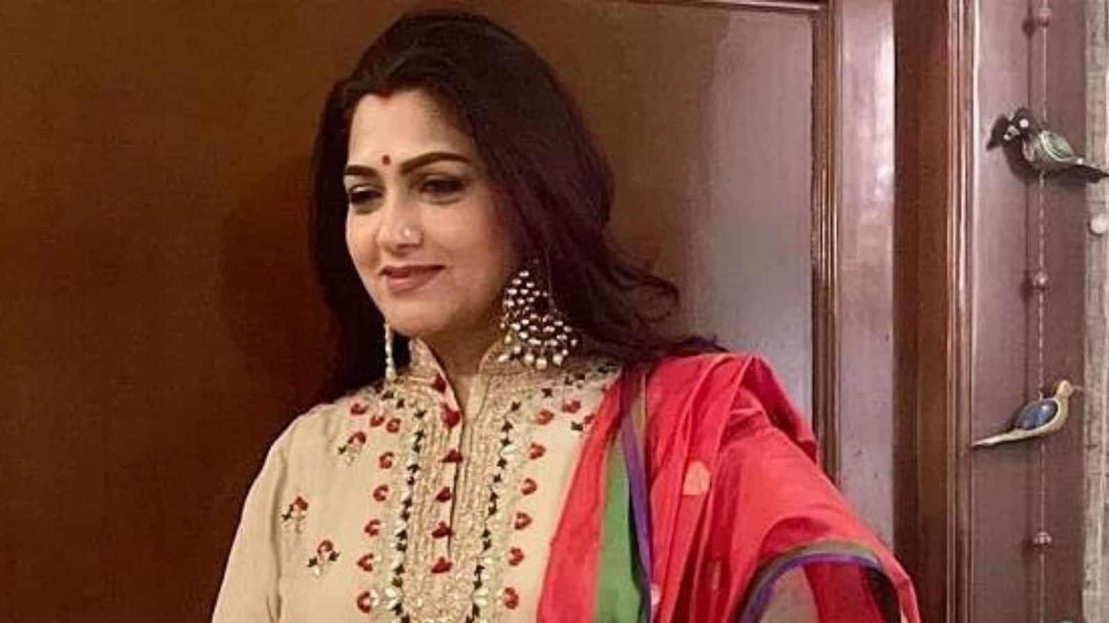 நடிகை குஷ்பூவின் எவர்கிரீன் பாடல்கள் ஒரு லிஸ்ட்!