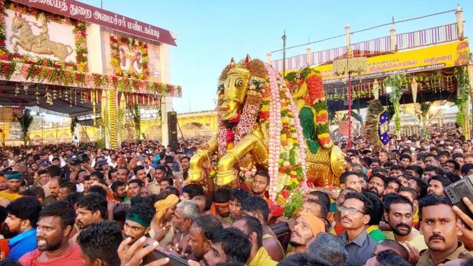 சித்திரை திருவிழா கூட்ட நெரிசலில் சிக்கி 2 பேர் உயிரிழப்பு:  தமிழக அரசு ரூ.5 லட்சம் நிவாரணம் அறிவிப்பு