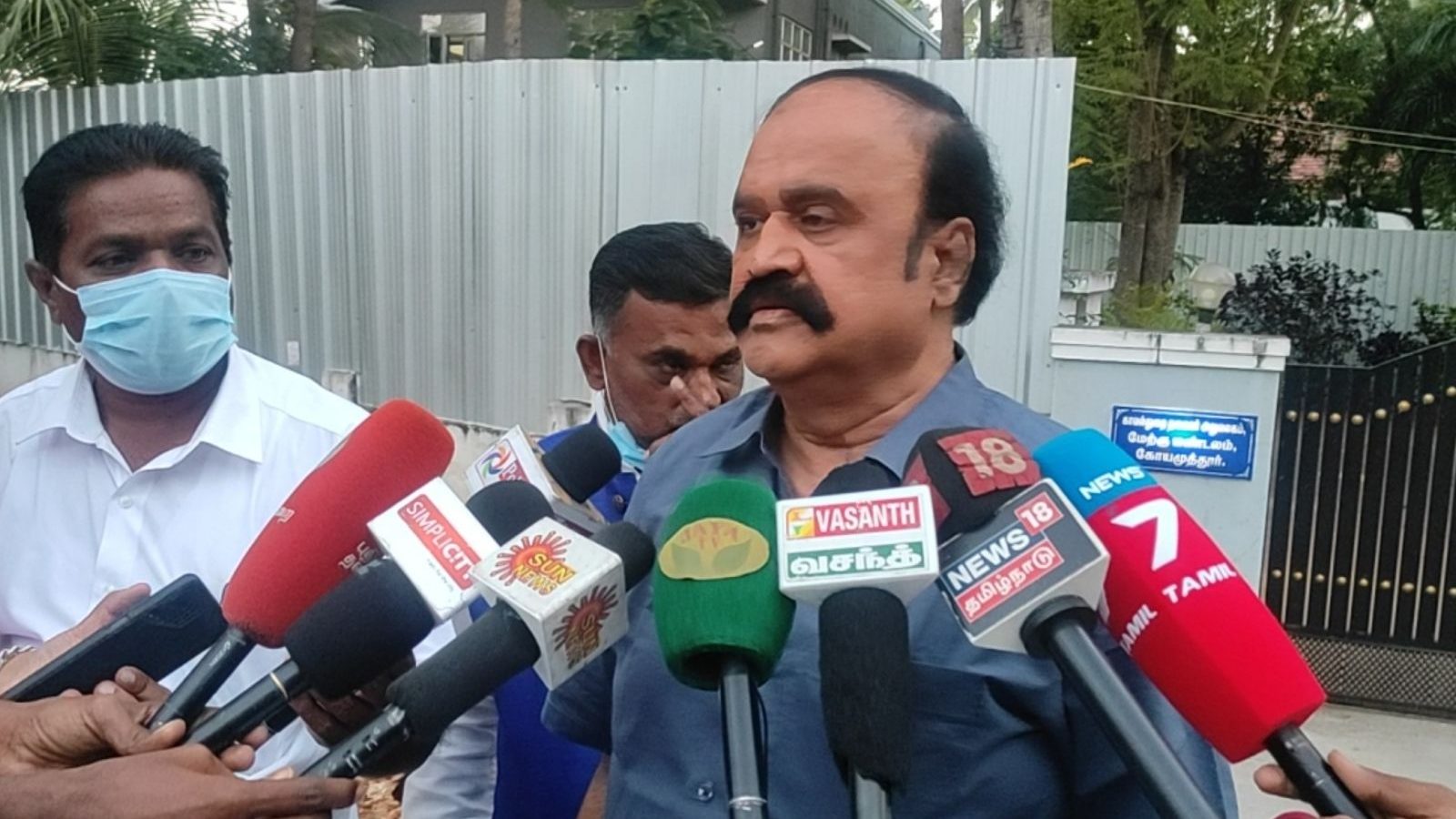 ஜெயலலிதா மரணம் தொடர்பாக ஆறுமுகசாமி ஆணையத்தில் புகழேந்தி இன்று ஆஜர்