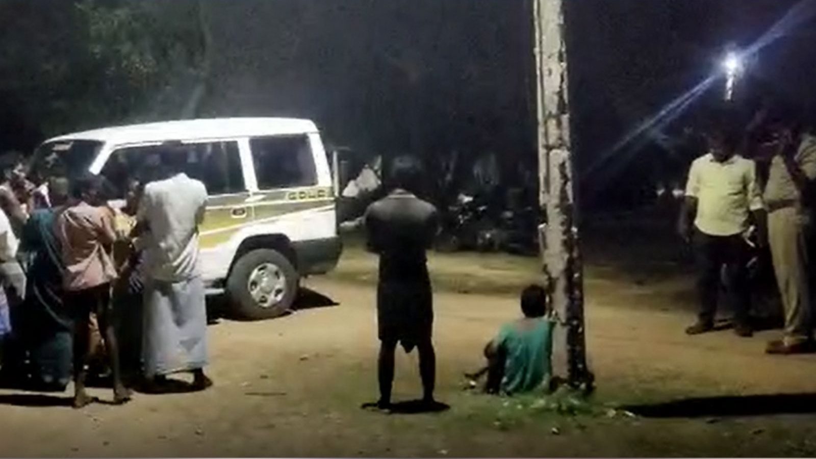 2 குழந்தைகளை கழுத்தை நெறித்து கொன்றுவிட்டு தற்கொலைக்கு முயன்ற பெண்.. புதுக்கோட்டையில் அதிர்ச்சி சம்பவம்