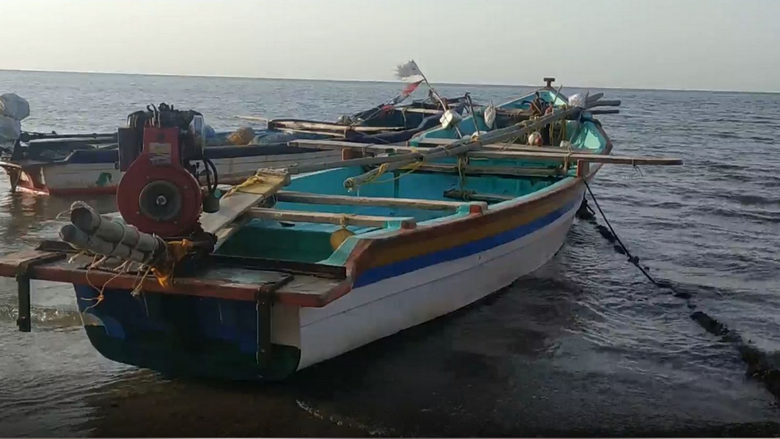 கடலுக்கு மீன்பிடிக்கச் சென்று மாயமான புதுக்கோட்டை மீனவர்கள்.. தீவிர தேடுதல் பணியில் கடலோர காவல்படை