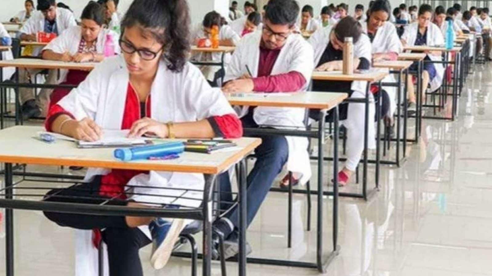 Neet exam: நீட் தேர்வுக்கான நுழைவுச் சீட்டு எப்போது வெளியாகும்?