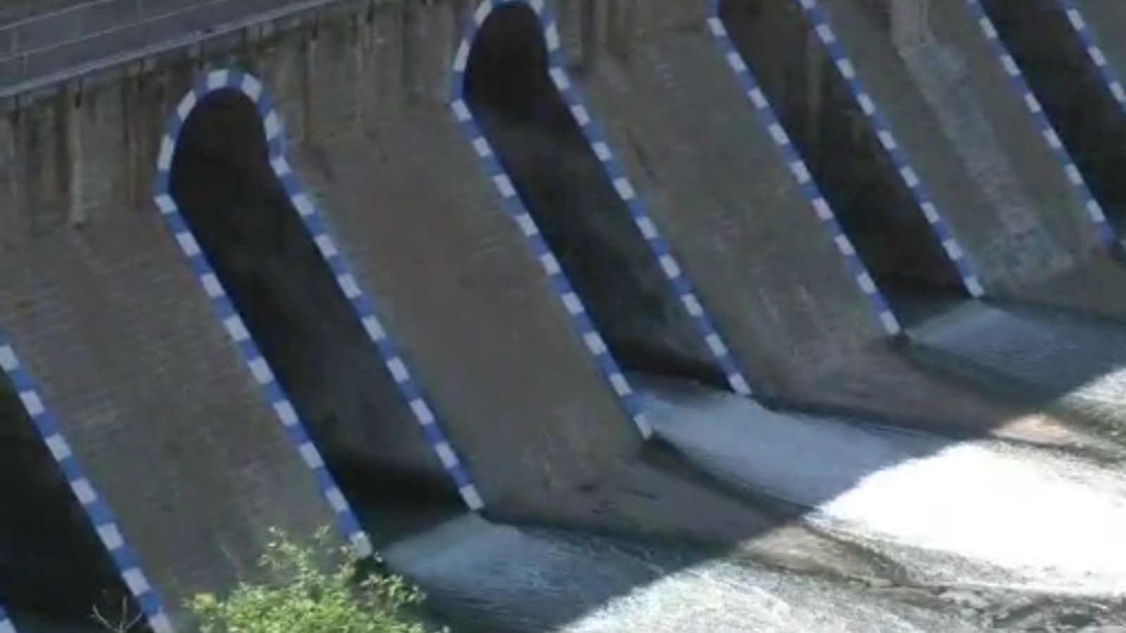 மேட்டூர் அணை நீர்மட்டம் 115 அடியாக உயர்வு... டெல்டா பாசனத்திற்காக முன்கூட்டியே தண்ணீர் திறக்க வாய்ப்பு