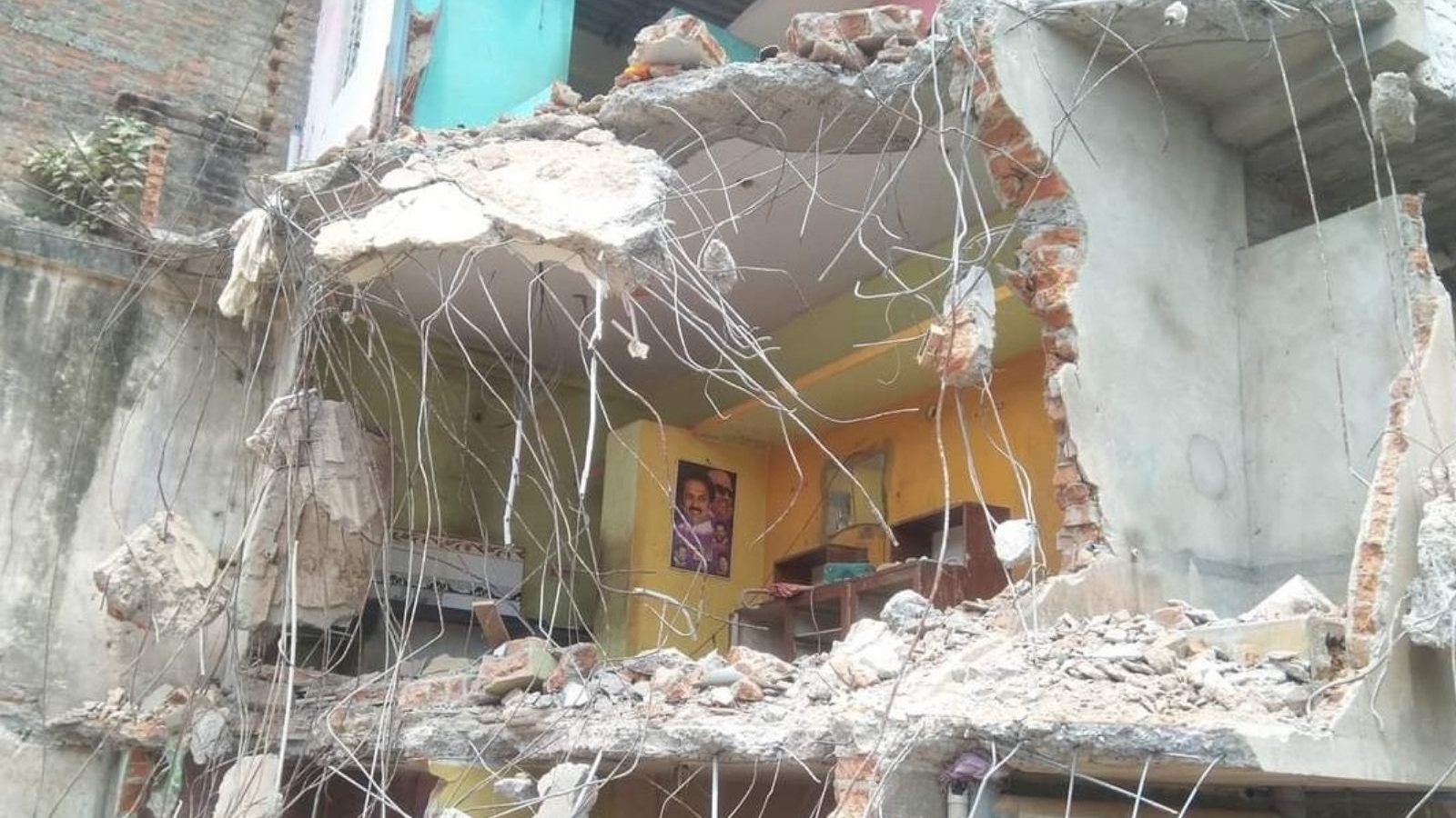 ஆர்.ஏ.புரம் ஆக்கிரமிப்பு வீடுகள் இடிப்பு.. திக்குளித்த முதியவர் உயிரிழப்பு