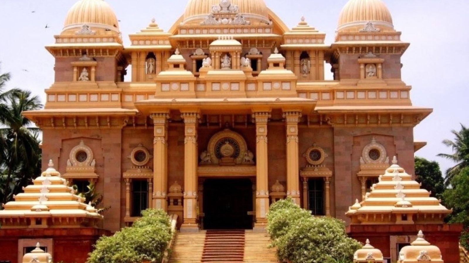 ஆதரவற்ற மாணவர்களுக்கு படிப்பு, தங்குமிடம் அனைத்தும் இலவசம் - இராமகிருஷ்ண மிஷன் அறிவிப்பு