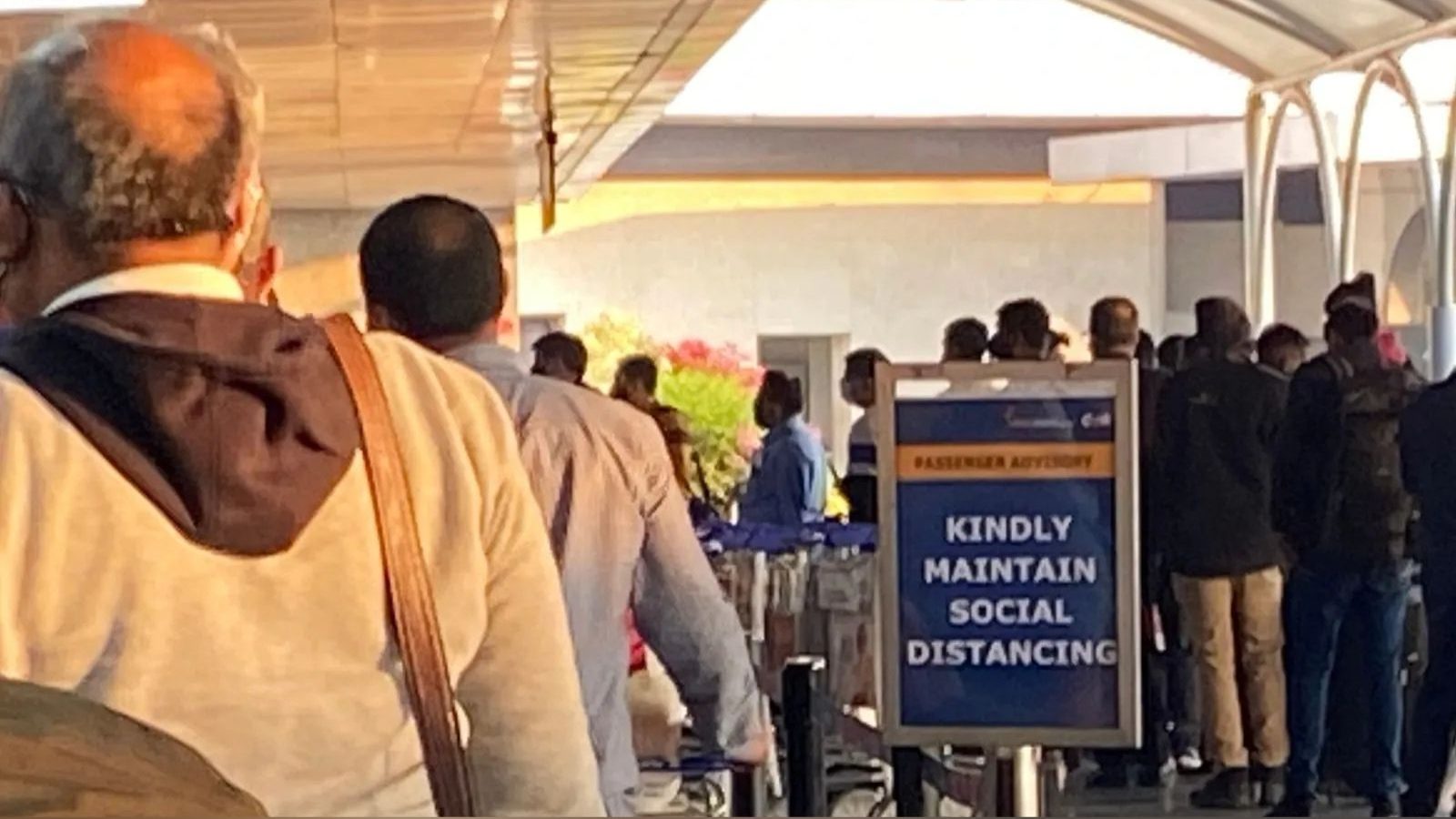 இந்தியா செல்ல மக்களுக்கு தடை விதித்த சௌதி அரேபிய அரசு