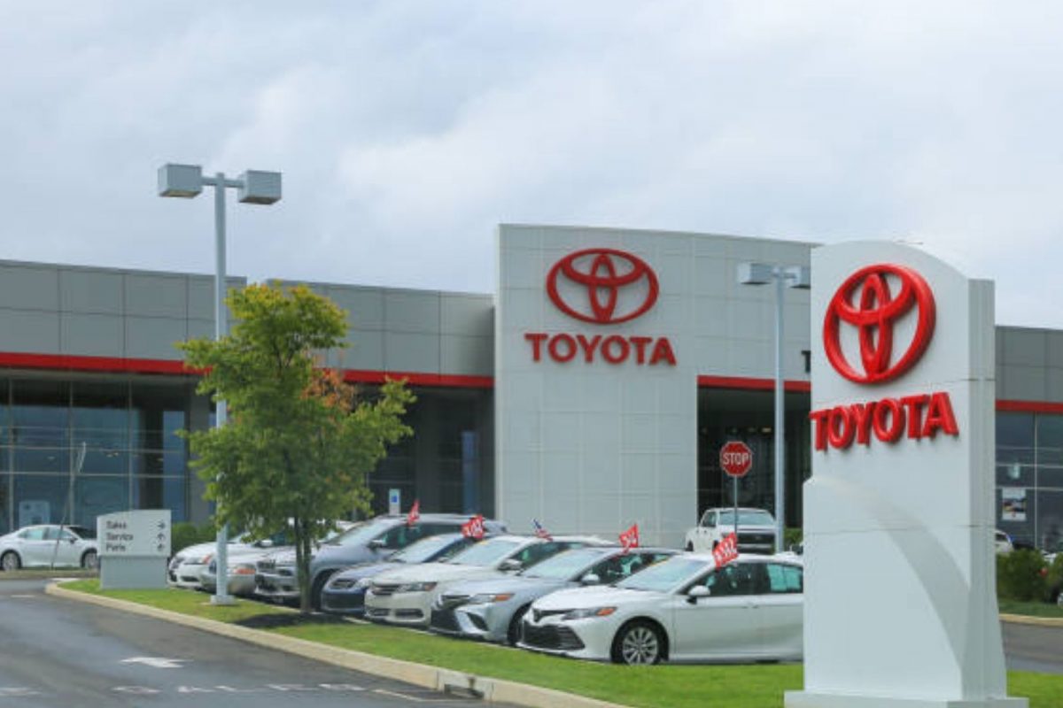 TOYOTA உள்நாட்டு & ஏற்றுமதி சந்தைகளுக்கு EV பாகங்கள் தயாரிக்க திட்டம்!