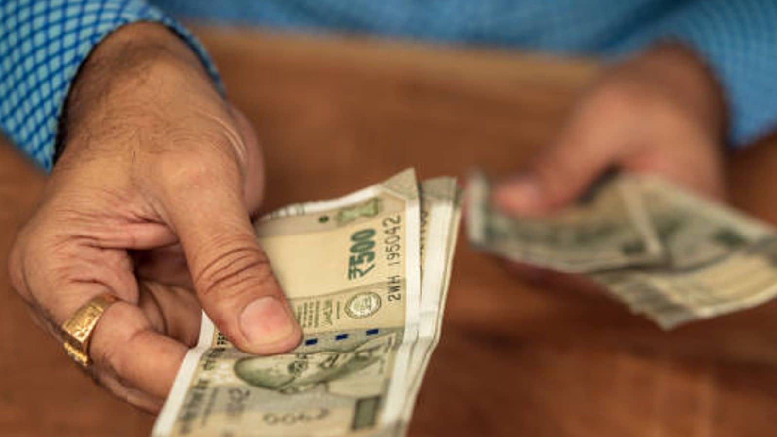 தேவையில்லாமல் ரூ.1000 அபராதத்திற்கு ஆளாகாதீர்கள்.. இதை உடனே செய்திடுங்கள்!