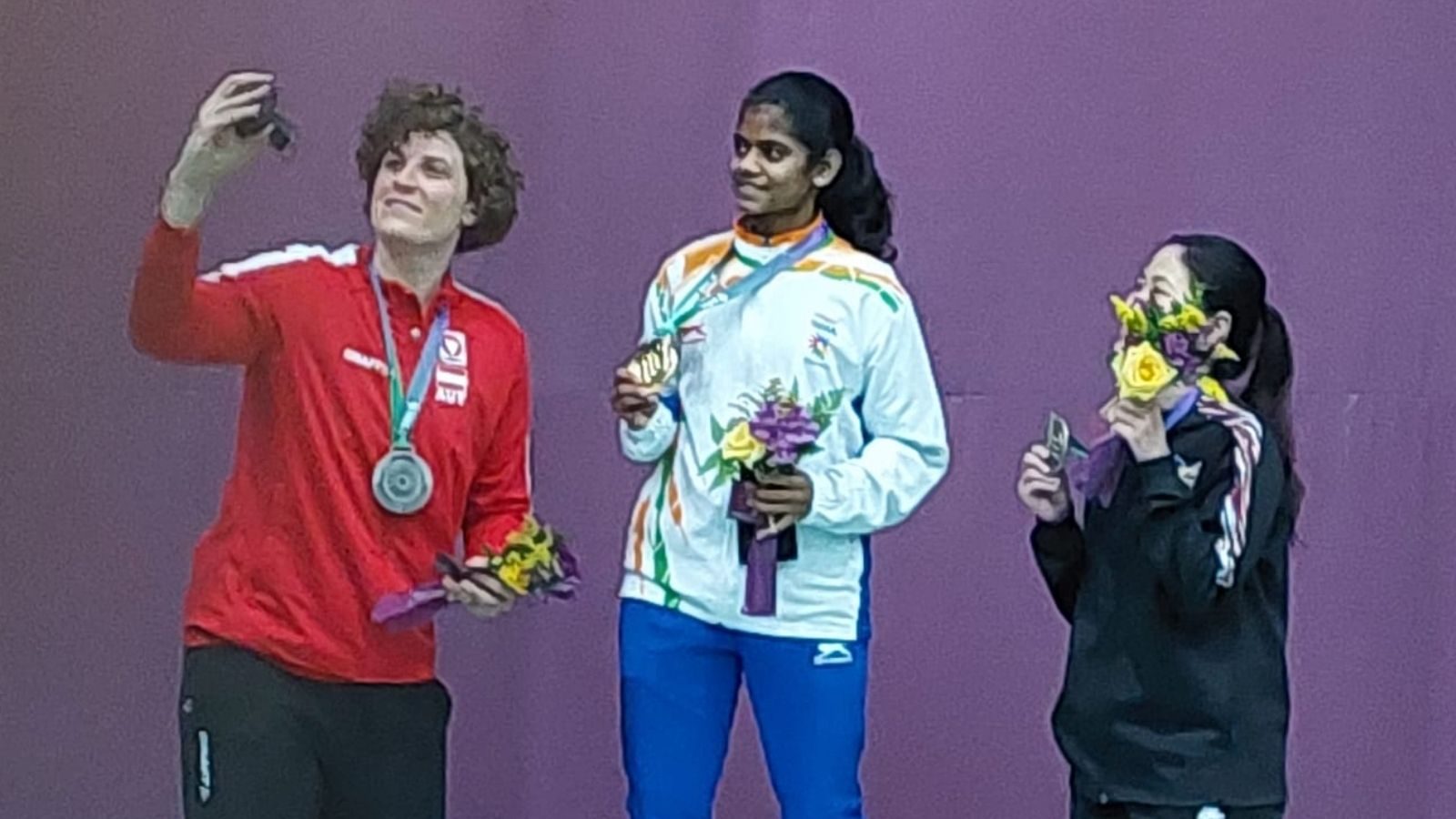 பிரேசில் ஒலிம்பிக் - மதுரை மாணவி தங்கம் வென்று சாதனை