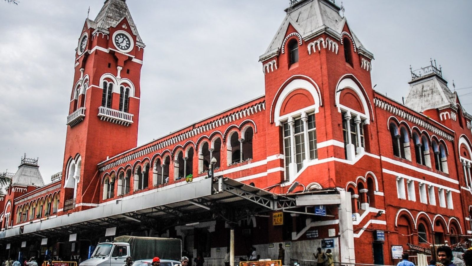 சென்னையில் சுற்றி பார்க்க இத்தனை இடங்கள் இருக்கா..? ஒரு நாள் ஒதுக்கினால் குடும்பத்தோடு சென்று வரலாம்..!