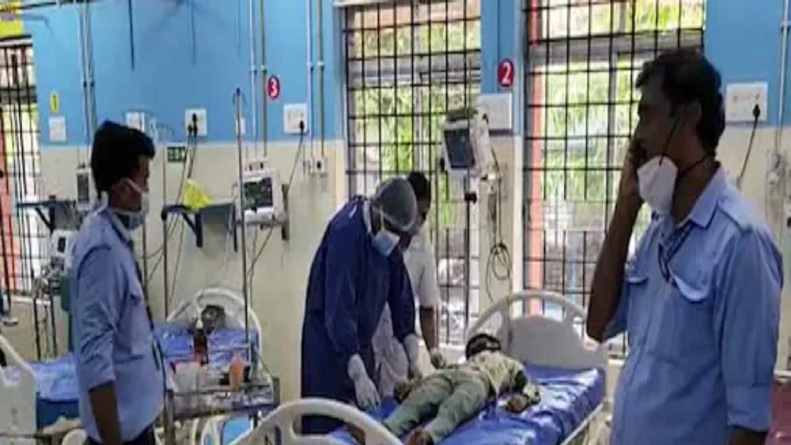 ஷவர்மா சாப்பிட்ட 17 வயது சிறுமி மரணம் - 18 பேர் மருத்துமனையில் அனுமதி - கேரளாவில் அதிர்ச்சி சம்பவம்