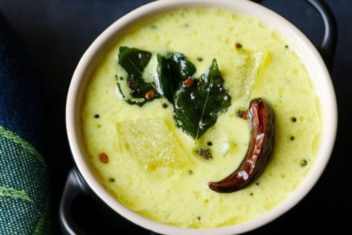 கோடைக்கு ஏற்ற மோர் குழம்பு : நொடியில் செய்ய ரெசிபி..