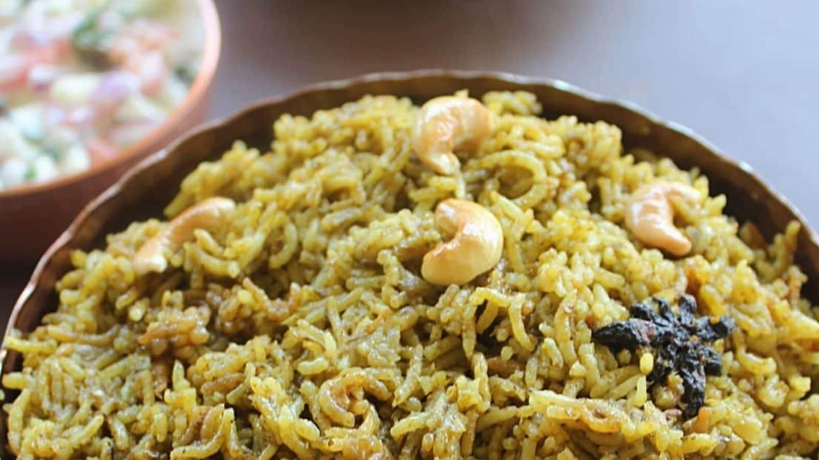 பாலக் பிரியாணி செய்ய ரெசிபி...