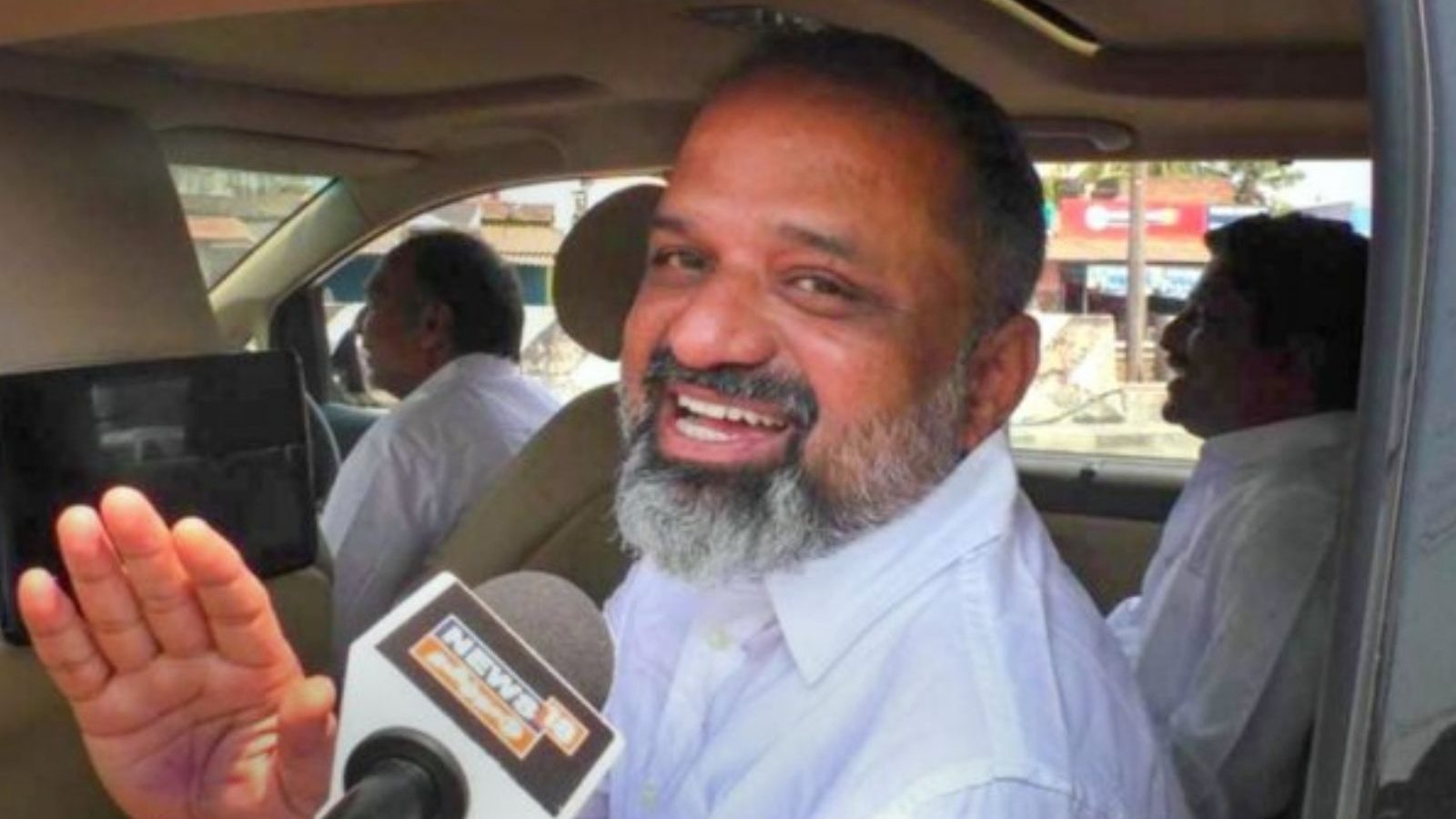 Breaking: பேரறிவாளன் விடுதலை.. ராஜீவ் காந்தி கொலை வழக்கில் உச்ச நீதிமன்றம் பரபரப்பு தீர்ப்பு