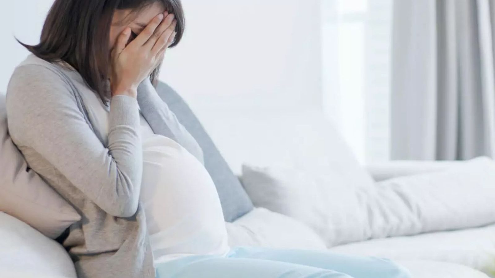 கருவை பாதிக்கும் கர்ப்பிணிகளின் மன அழுத்தம் : செய்ய வேண்டியவை என்ன..?