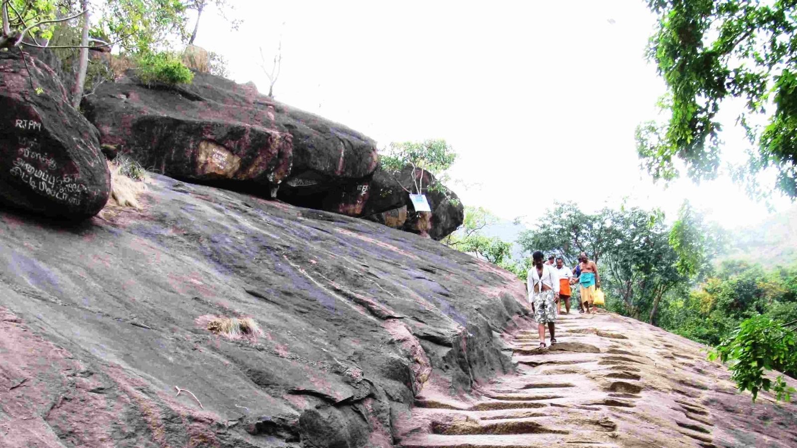 சதுரகிரி மலைக்கு செல்லும் பக்தர்களுக்கு மகிழ்ச்சியான செய்தி...