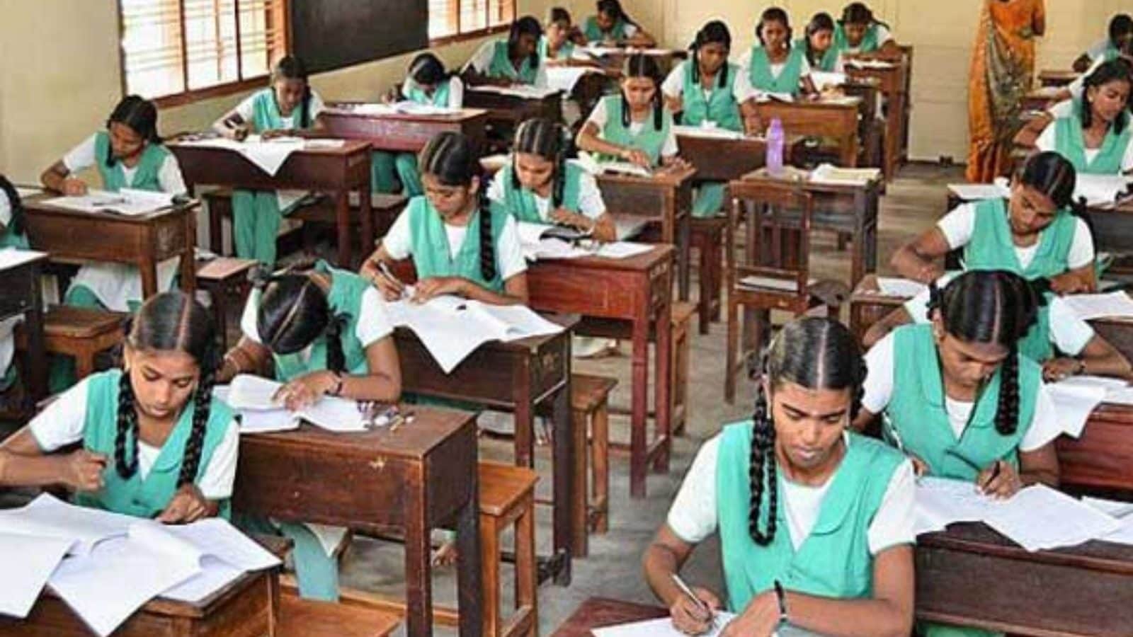 11ம் வகுப்புத் தேர்வு முடிவுகள் நாளை வெளியாகிறது: ரிசல்ட்டை எப்படி தெரிந்துகொள்வது