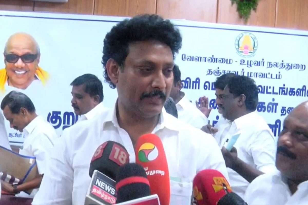 பள்ளிகல்வி துறை அமைச்சர் அன்பில் மகேஷ் 