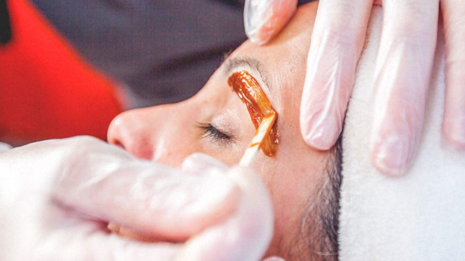 முகத்தில் வேக்சிங் செய்வதால் ஏற்படும் முக்கிய பாதிப்புகள் என்னென்ன..? தெரிந்து கொள்ளுங்கள்