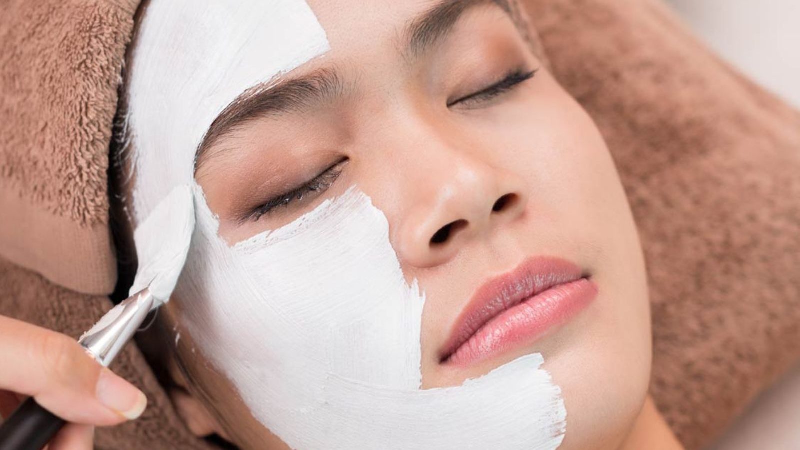 முகம் பளபளக்க எந்த வகை ஃபேஷியல் சிறந்தது..? உங்களுக்கான டிப்ஸ்..!