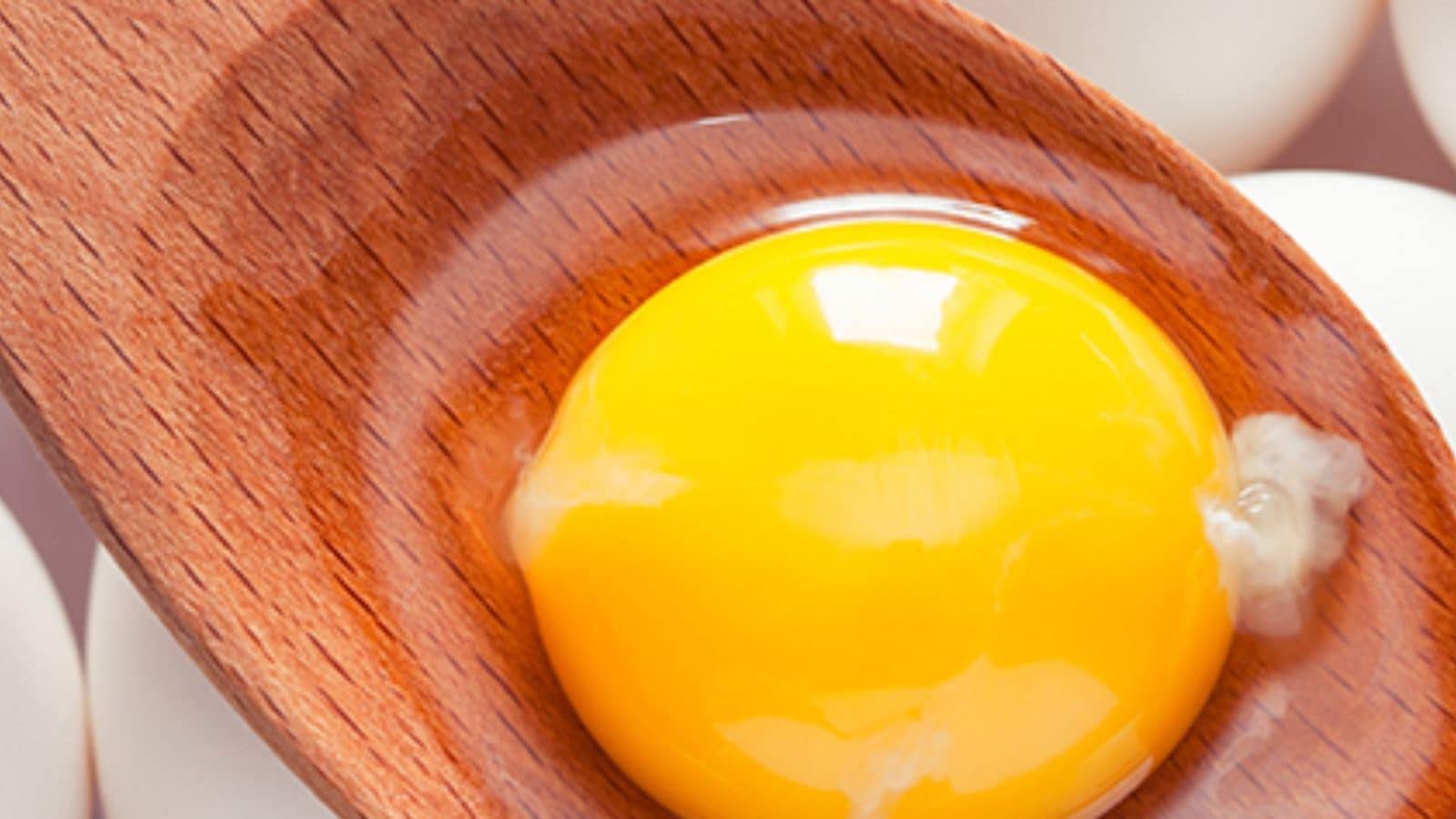 கோடைக்காலத்தில் முட்டையின் மஞ்சள் கருவை சாப்பிட கூடாதா..?