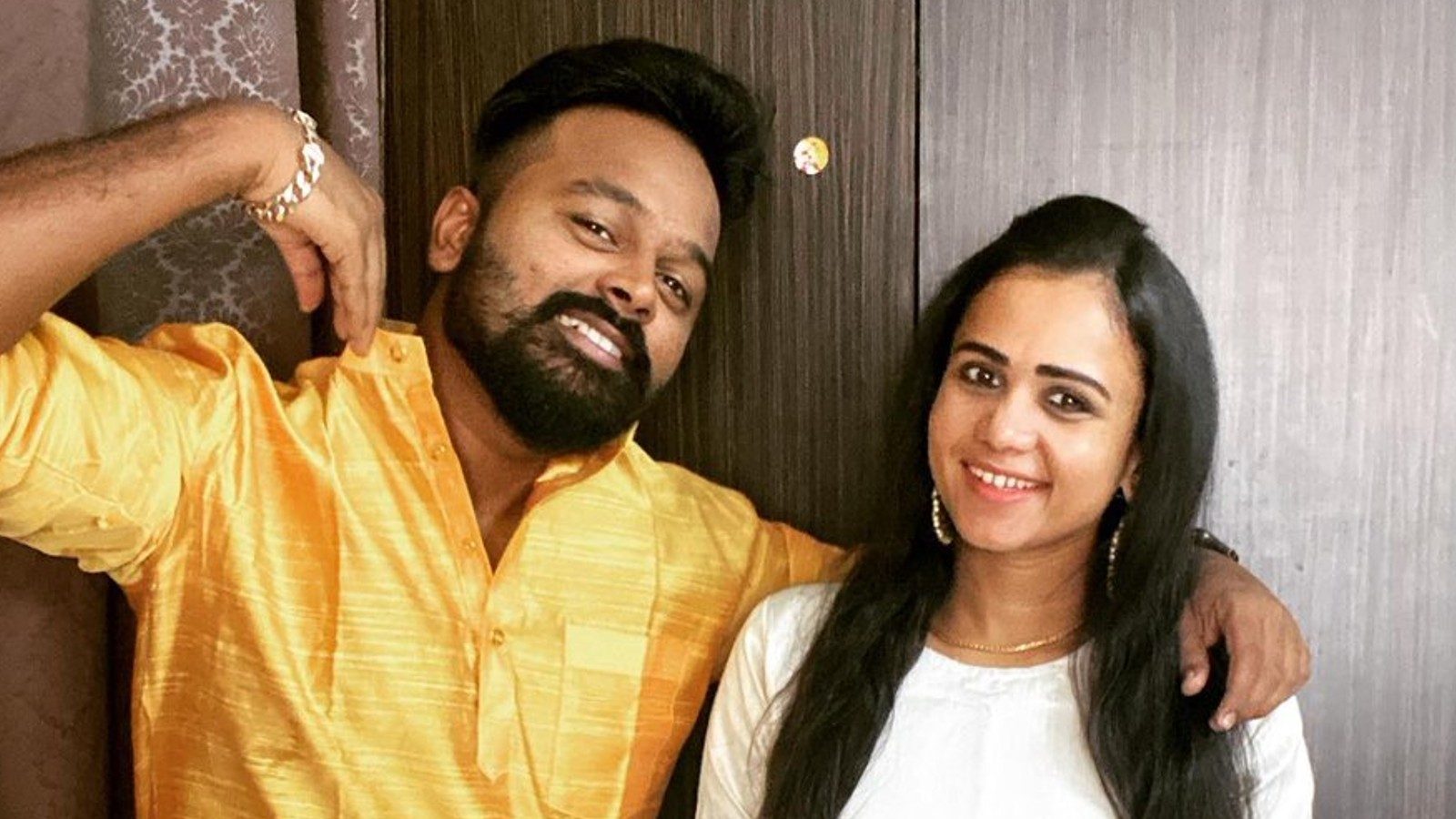 2 கார்.. 2 ஏக்கர் நிலம்.. விஜே மணிமேகலை சொத்து மதிப்பு குறித்து பரவும் தகவல் உண்மையா?