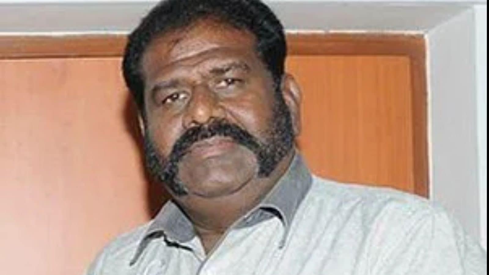 தன் உயிருக்கு ஆபத்து இருப்பதாக நடிகர் மீசை ராஜேந்திரன் புகார்!