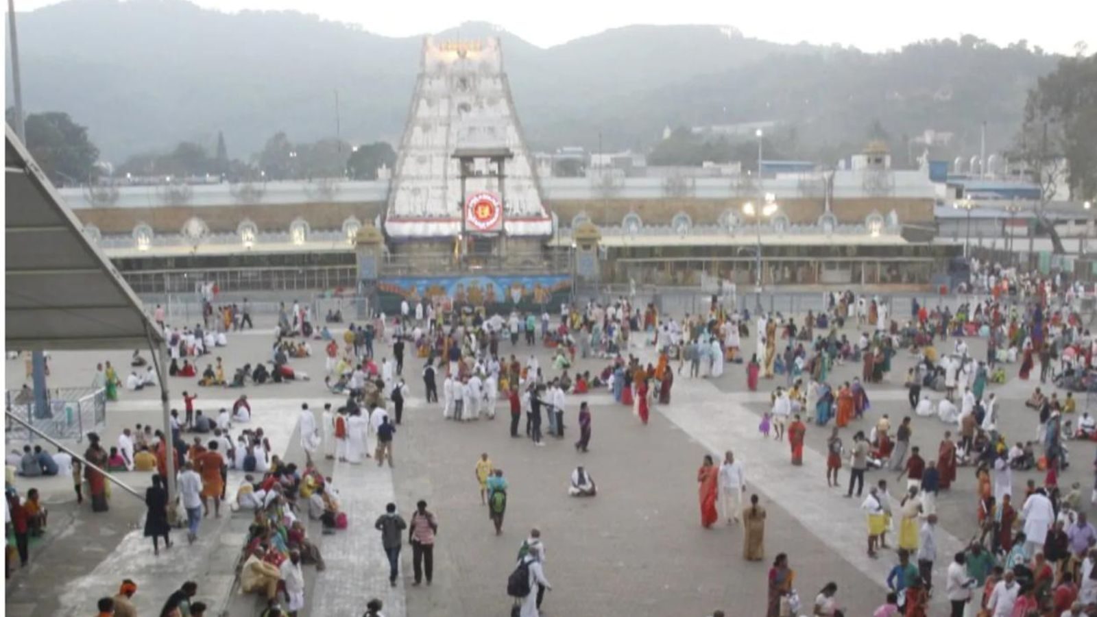 திருப்பதியில் அங்கப்பிரதட்சணம் செய்ய ஆன்லைனில் டோக்கன்: நாளை முதல் முன்பதிவு தொடக்கம்