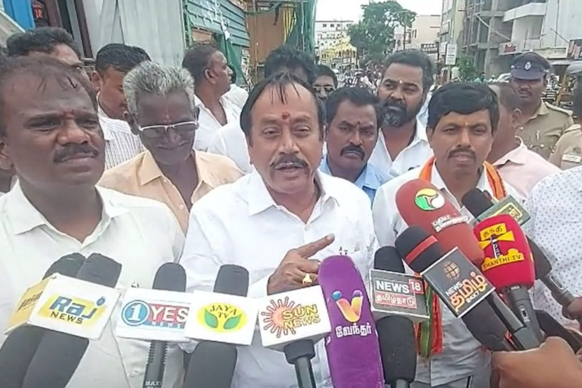 கிரிவலப் பாதையில் நாத்திகரான கலைஞரின் சிலை எதற்கு : எச்.ராஜா