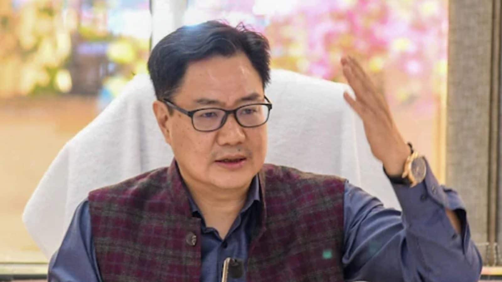 இந்திய நீதிமன்றங்களில் நிலுவையில் இருக்கும் 5 கோடி வழக்குகள்