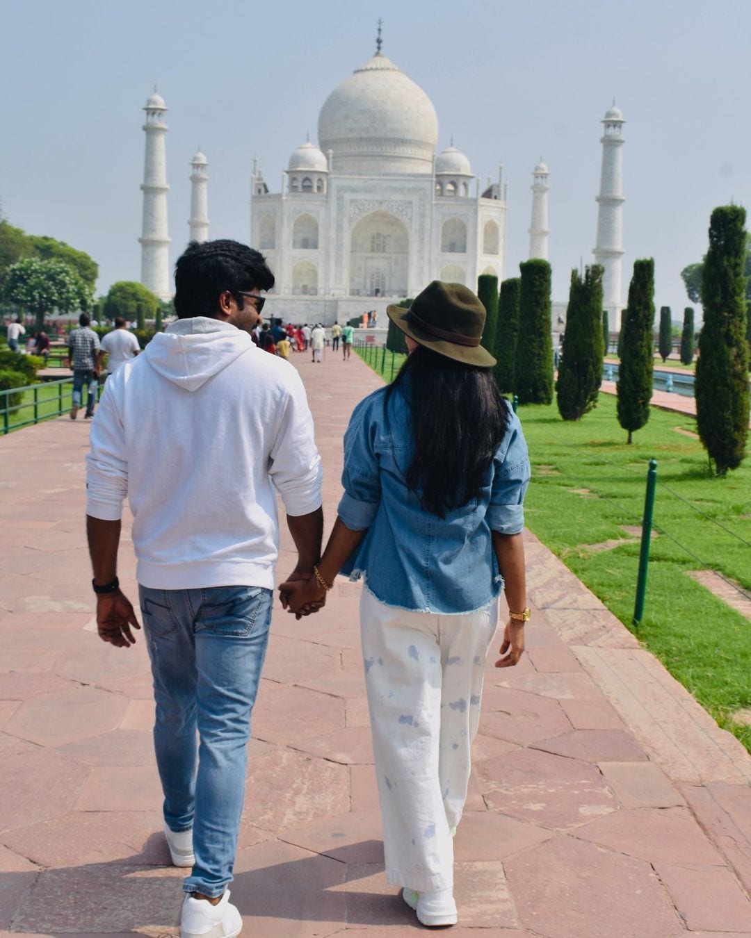 navin wife kanmani instagram pic going viral kanmani sekhar navin kumar honeymoon delhi shimla NK