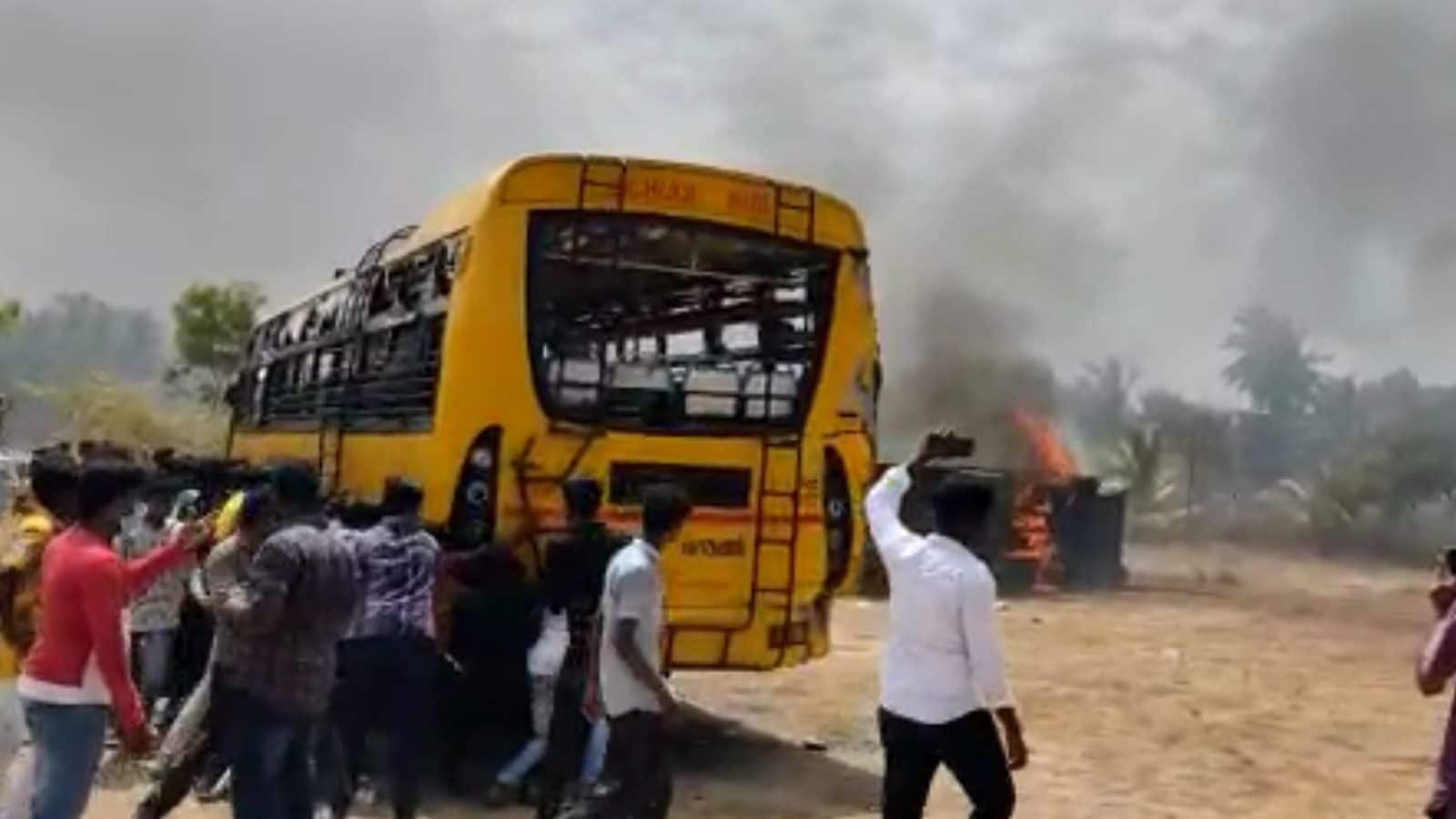 கள்ளக்குறிச்சி மாணவி மரணம்.. பள்ளி பேருந்துகள், போலீஸ் வாகனத்துக்கு தீ வைத்த போராட்டக்காரர்கள்