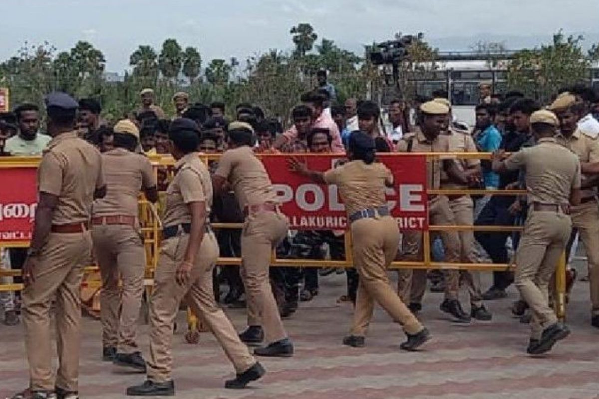 கள்ளக்குறிச்சி மாணவியின் பெற்றோருக்கு நீதிமன்றம் சரமாரி கேள்வி..