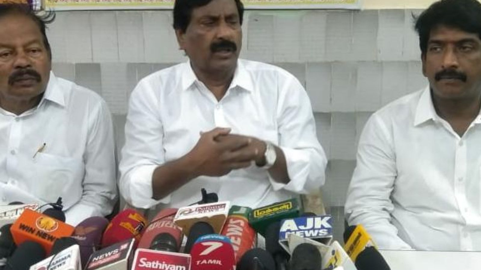 காரைக்காலில் காலரா பரவல் அச்சம்.. முதல்வர் நேரடியாக தலையிட அதிமுக வலியுறுத்தல்