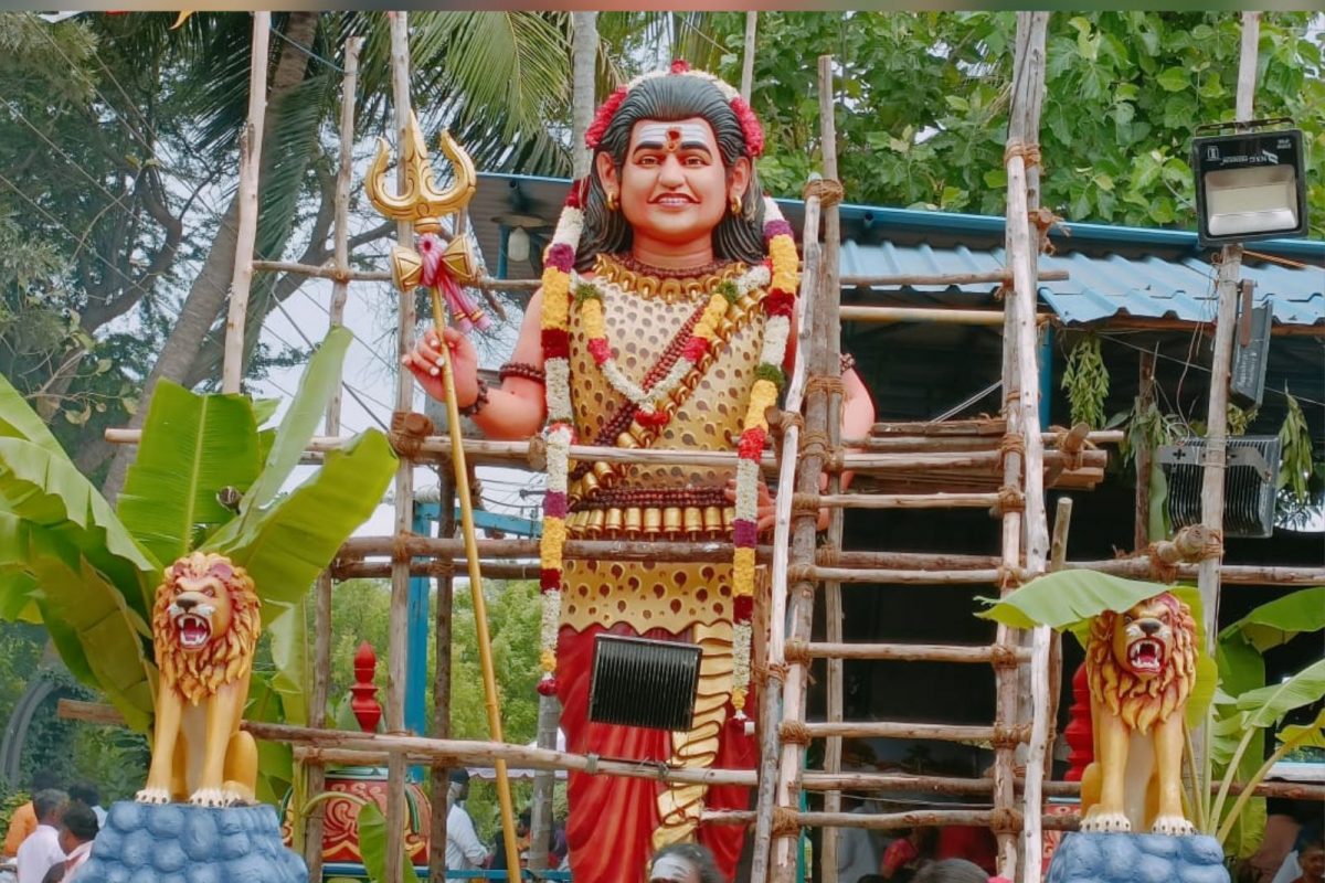 18 feet nithyananda statue in puducherry | 18 அடியில் நித்தியானந்தருக்கு  சிலை-கும்பாபிஷேகம்... அதிர்ந்துபோன பொதுமக்கள் – News18 Tamil
