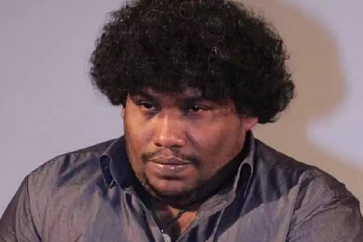 சாமி தரிசனம் செய்யாமல் வெளியில் காக்கவைக்கப்பட்ட நடிகர் யோகி பாபு