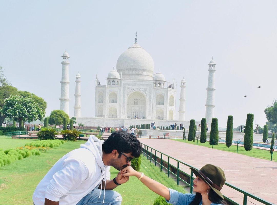 navin wife kanmani instagram pic going viral kanmani sekhar navin kumar honeymoon delhi shimla NK