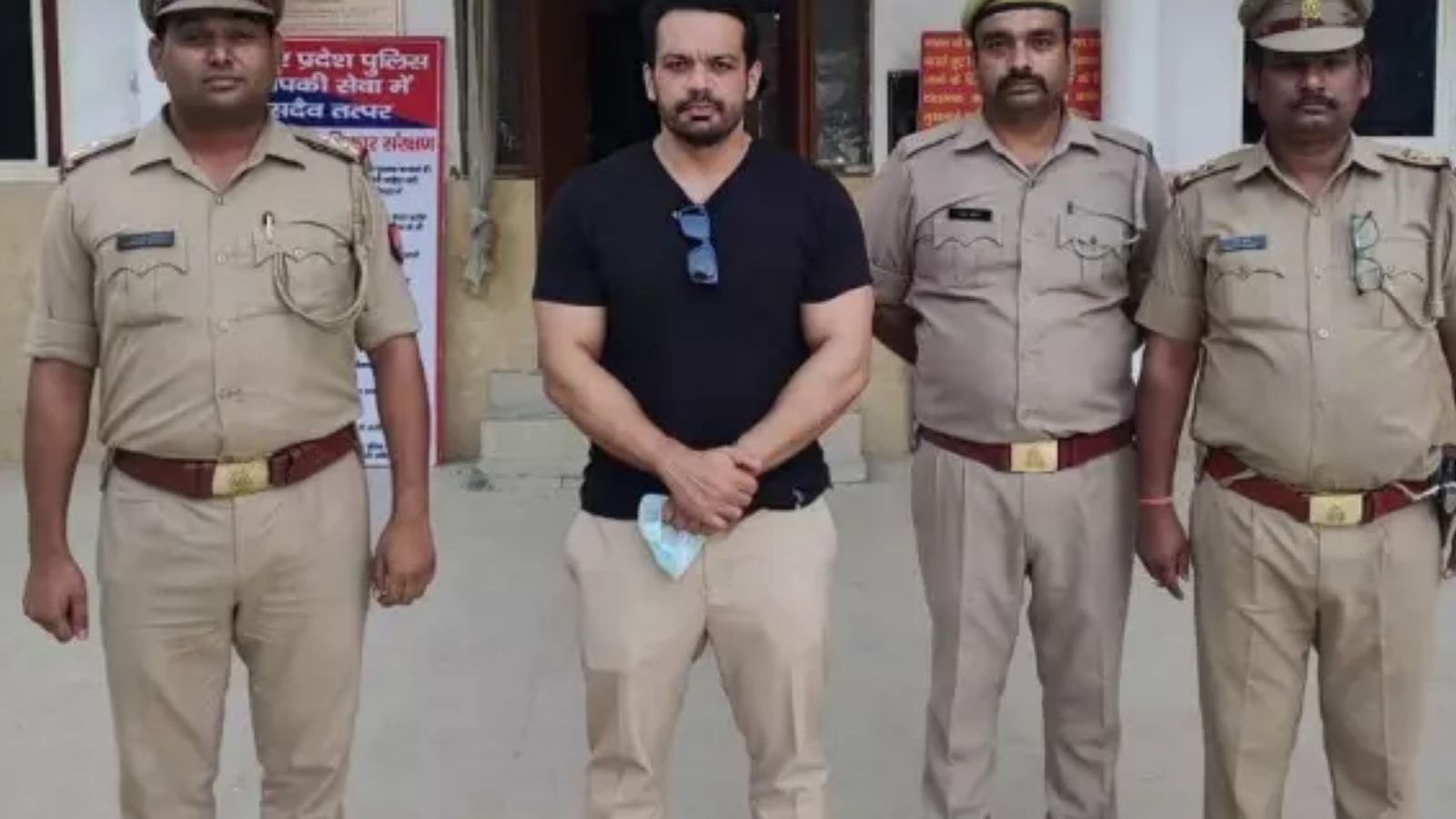 மெட்ரோ ரயில் நிலையத்தில் நூற்றுக்கணக்கான ரசிகர்களுடன் பிறந்தநாள் கொண்டாட்டம்.. பிரபல யூடியூபர் கைது