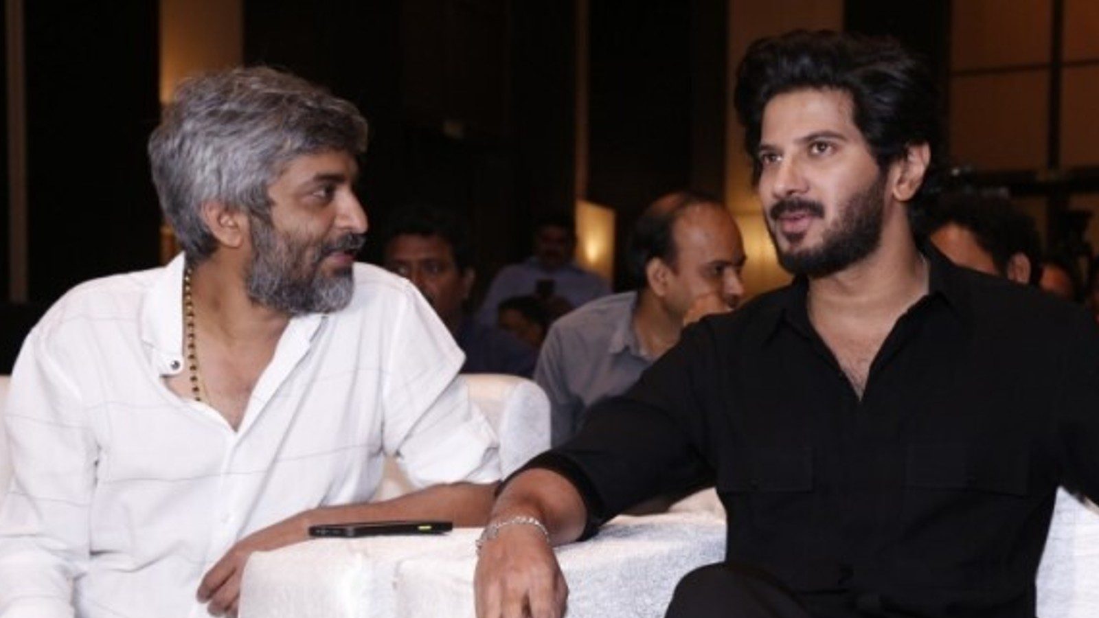 சீதா ராமம் கொடுத்த வெற்றி... மகிழ்ச்சியில் படக்குழு