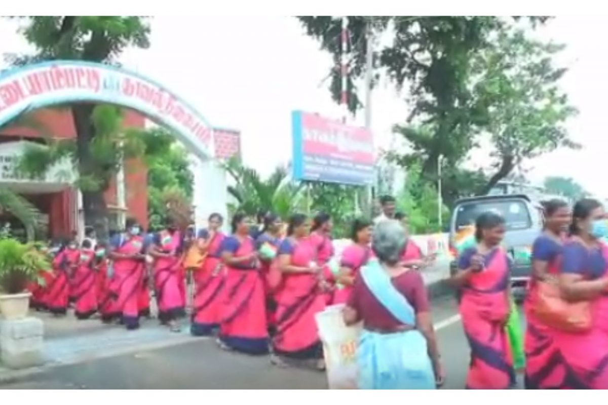 காவல் நிலையத்தில் தொடங்கிய உலக தாய்ப்பால் வார விழிப்புணர்வு பேரணி...