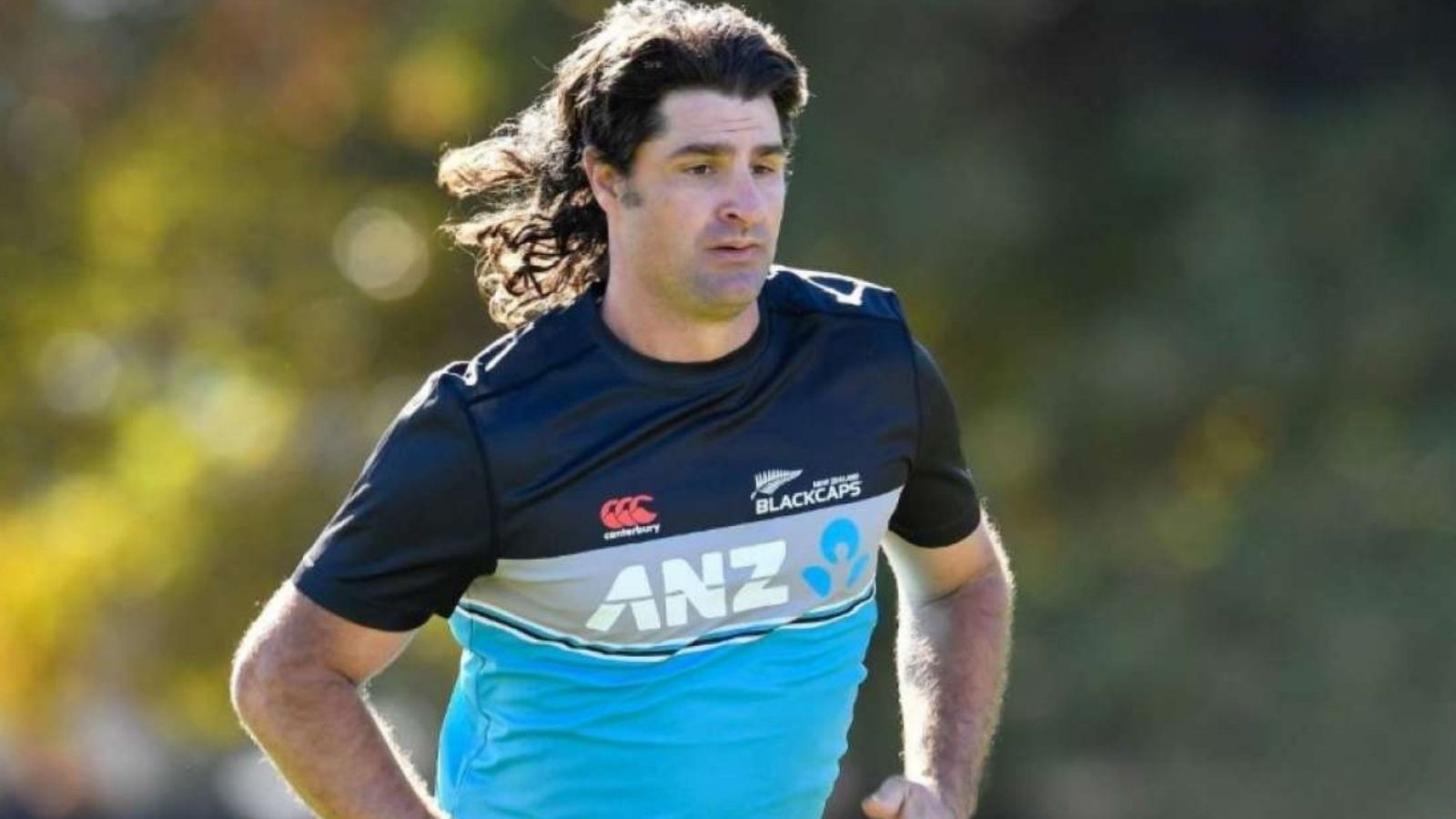 அதிரடி ஆல்ரவுண்டர் கொலின் டி கிராண்ட்ஹோம் ஓய்வு: நியூசிலாந்துக்கு மேலும் அதிர்ச்சி