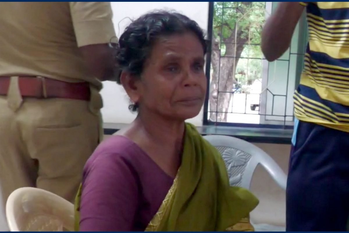 மூதாட்டியிடம் நைசாக பேசி 6 பவுன் நகை, பணத்தை பறித்துச்சென்ற பெண்...