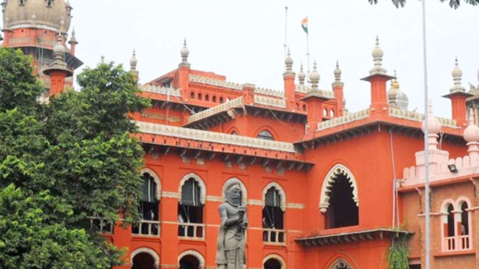 முதல்வரை அவதூறாக சித்தரித்து சுவரொட்டி ஒட்டிய விவகாரம் - நீதிமன்றத்தில் காவல்துறை முக்கிய தகவல்!